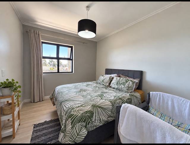 2 BEDROOM APARTMENT FOR SALE IN TABLE VIEW